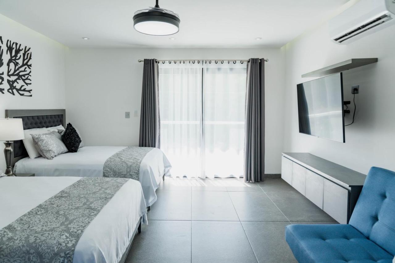 Dreams Apartments 1 Loft A 9 Minutos De La Playa Isla Mujeres Exterior photo